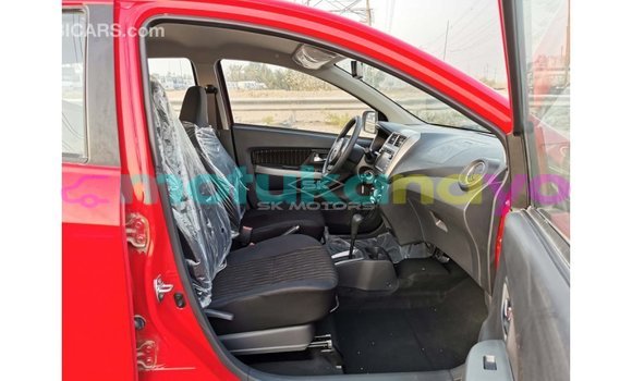 Buy Import Toyota HiAce Red Truck in Import - Dubai in Bandundu Buy Import Toyota HiAce Red Truck in Import - Dubai in Bandundu