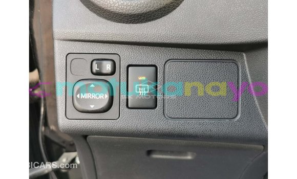 Buy Import Toyota HiAce Red Truck in Import - Dubai in Bandundu Buy Import Toyota HiAce Red Truck in Import - Dubai in Bandundu