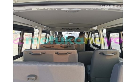 Buy Import Toyota DA White Truck in Import - Dubai in Bandundu Buy Import Toyota DA White Truck in Import - Dubai in Bandundu