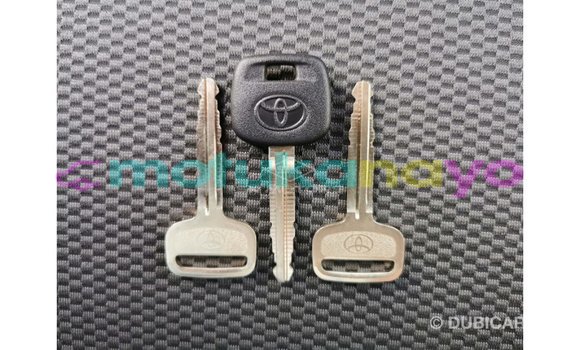 Buy Import Toyota DA White Truck in Import - Dubai in Bandundu Buy Import Toyota DA White Truck in Import - Dubai in Bandundu