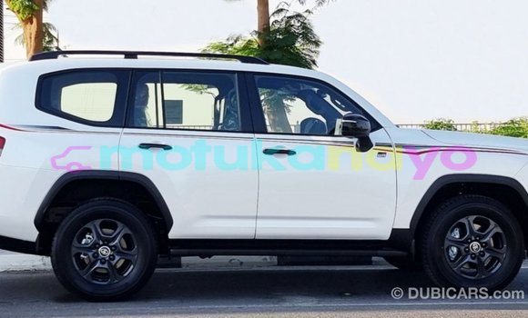 Buy Import Toyota Land Cruiser White Car in Import - Dubai in Bandundu Buy Import Toyota Land Cruiser White Car in Import - Dubai in Bandundu