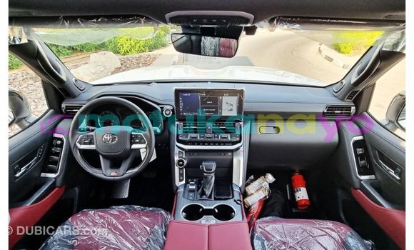 Buy Import Toyota Land Cruiser White Car in Import - Dubai in Bandundu Buy Import Toyota Land Cruiser White Car in Import - Dubai in Bandundu