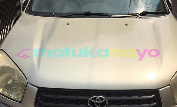 Buy Used Toyota RAV4 Beige Car in Kinshasa in Kinshasa Buy Used Toyota RAV4 Beige Car in Kinshasa in Kinshasa