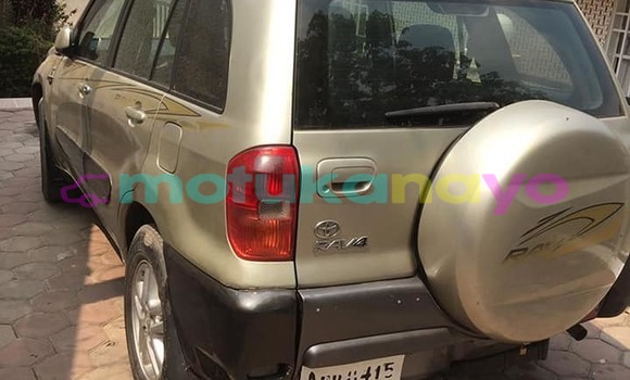 Buy Used Toyota RAV4 Beige Car in Kinshasa in Kinshasa Buy Used Toyota RAV4 Beige Car in Kinshasa in Kinshasa