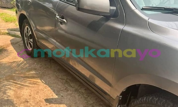 Buy Used Hyundai Santa Fe Other Car in Kinshasa in Kinshasa Buy Used Hyundai Santa Fe Other Car in Kinshasa in Kinshasa