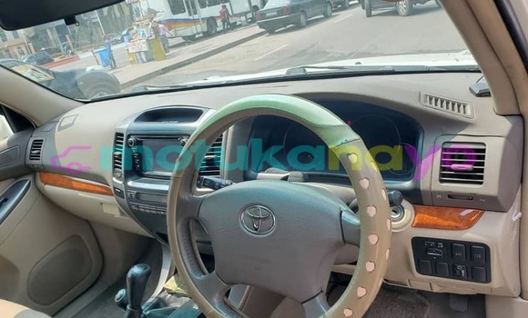 Buy Used Toyota Land Cruiser Prado White Car in Kinshasa in Kinshasa Buy Used Toyota Land Cruiser Prado White Car in Kinshasa in Kinshasa