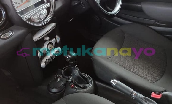 Buy Used Mini Cooper White Car in Kinshasa in Kinshasa Buy Used Mini Cooper White Car in Kinshasa in Kinshasa