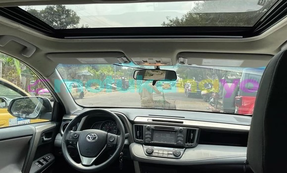 Buy Used Toyota RAV4 Silver Car in Kinshasa in Kinshasa Buy Used Toyota RAV4 Silver Car in Kinshasa in Kinshasa