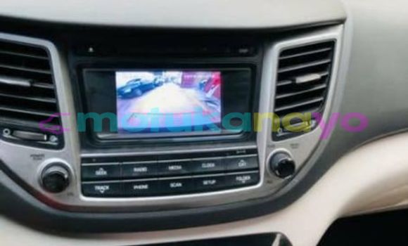 Acheter Occasion Voiture Hyundai Santa Fe Noir à Kinshasa, Kinshasa Acheter Occasion Voiture Hyundai Santa Fe Noir à Kinshasa, Kinshasa