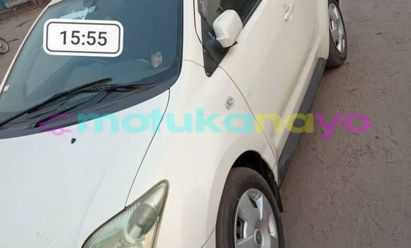 Acheter Occasion Voiture Toyota Ist Blanc à Kinshasa, Kinshasa Acheter Occasion Voiture Toyota Ist Blanc à Kinshasa, Kinshasa