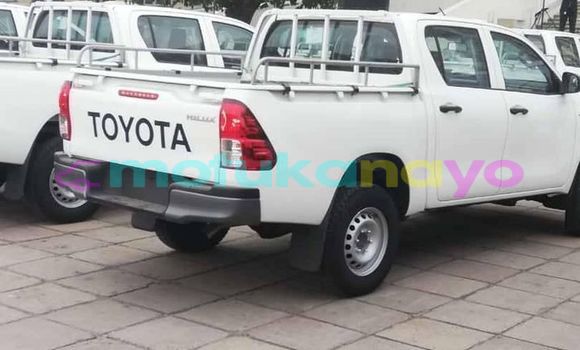 Acheter Occasion Voiture Toyota Hilux Blanc à Kinshasa, Kinshasa Acheter Occasion Voiture Toyota Hilux Blanc à Kinshasa, Kinshasa