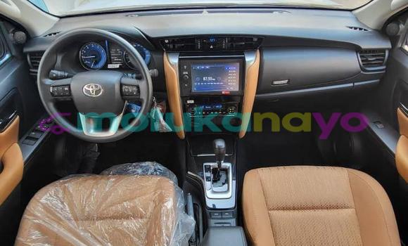 Acheter Occasion Voiture Toyota Fortuner Blanc à Kinshasa, Kinshasa Acheter Occasion Voiture Toyota Fortuner Blanc à Kinshasa, Kinshasa