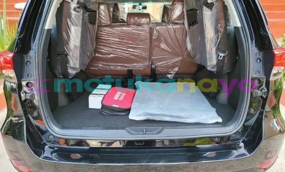 Acheter Occasion Voiture Toyota Fortuner Noir à Kinshasa, Kinshasa Acheter Occasion Voiture Toyota Fortuner Noir à Kinshasa, Kinshasa