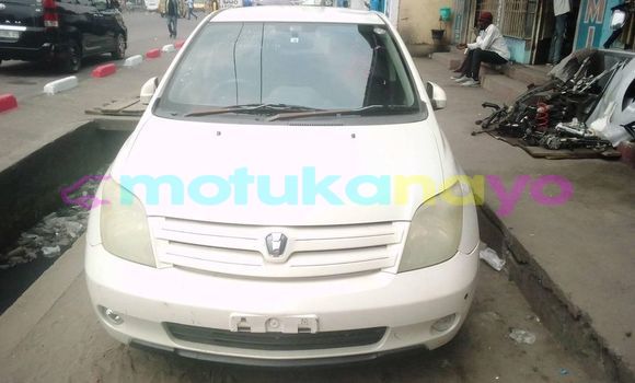 Acheter Occasion Voiture Toyota Ist Blanc à Kinshasa, Kinshasa Acheter Occasion Voiture Toyota Ist Blanc à Kinshasa, Kinshasa