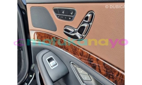 Buy Import Mercedes-Benz 190 (W201) Black Car in Import - Dubai in Bandundu Buy Import Mercedes-Benz 190 (W201) Black Car in Import - Dubai in Bandundu