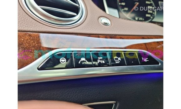 Buy Import Mercedes-Benz 190 (W201) Black Car in Import - Dubai in Bandundu Buy Import Mercedes-Benz 190 (W201) Black Car in Import - Dubai in Bandundu