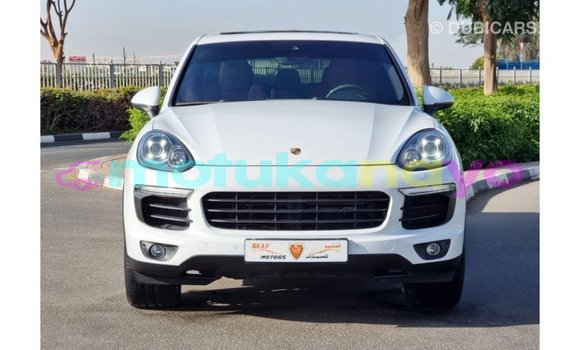 Buy Import Porsche Cayenne White Car in Import - Dubai in Bandundu Buy Import Porsche Cayenne White Car in Import - Dubai in Bandundu