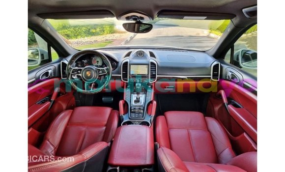 Buy Import Porsche Cayenne White Car in Import - Dubai in Bandundu Buy Import Porsche Cayenne White Car in Import - Dubai in Bandundu