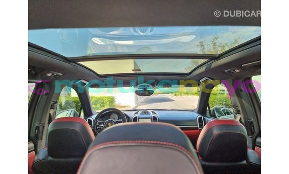 Buy Import Porsche Cayenne White Car in Import - Dubai in Bandundu Buy Import Porsche Cayenne White Car in Import - Dubai in Bandundu