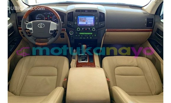 Buy Import Toyota Land Cruiser Other Car in Import - Dubai in Bandundu Buy Import Toyota Land Cruiser Other Car in Import - Dubai in Bandundu