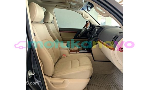 Buy Import Toyota Land Cruiser Other Car in Import - Dubai in Bandundu Buy Import Toyota Land Cruiser Other Car in Import - Dubai in Bandundu