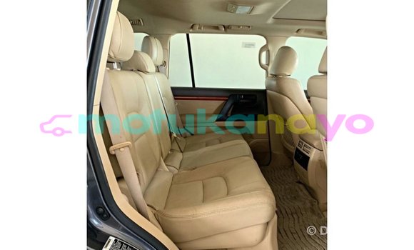 Buy Import Toyota Land Cruiser Other Car in Import - Dubai in Bandundu Buy Import Toyota Land Cruiser Other Car in Import - Dubai in Bandundu