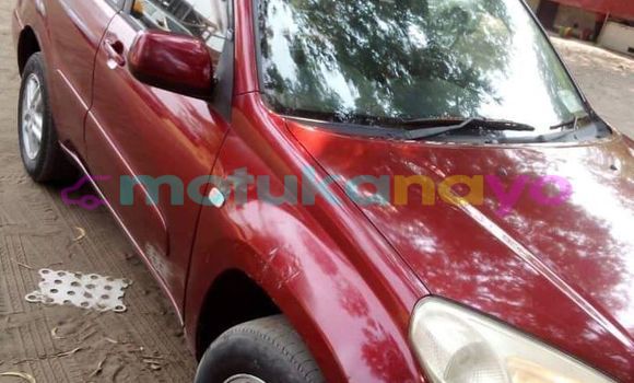 Acheter Occasion Voiture Toyota RAV4 Rouge à Kinshasa, Kinshasa Acheter Occasion Voiture Toyota RAV4 Rouge à Kinshasa, Kinshasa