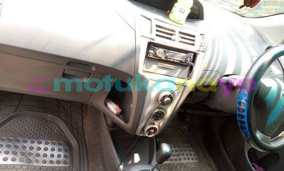 Buy Used Toyota Vitz Blue Car in Kinshasa in Kinshasa Buy Used Toyota Vitz Blue Car in Kinshasa in Kinshasa