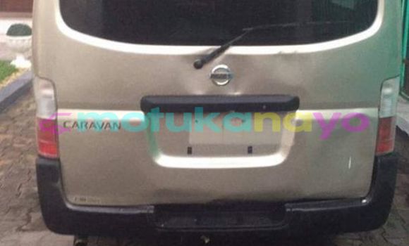 Buy Used Nissan Caravan Silver Car in Kinshasa in Kinshasa Buy Used Nissan Caravan Silver Car in Kinshasa in Kinshasa