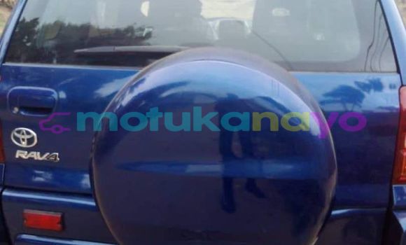 Acheter Occasion Voiture Toyota RAV4 Bleu à Kinshasa, Kinshasa Acheter Occasion Voiture Toyota RAV4 Bleu à Kinshasa, Kinshasa