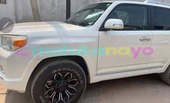 Acheter Occasion Voiture Toyota 4Runner Blanc à Kinshasa, Kinshasa Acheter Occasion Voiture Toyota 4Runner Blanc à Kinshasa, Kinshasa