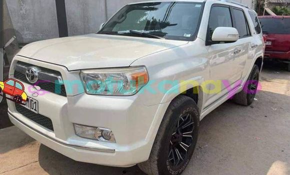 Acheter Occasion Voiture Toyota 4Runner Blanc à Kinshasa, Kinshasa Acheter Occasion Voiture Toyota 4Runner Blanc à Kinshasa, Kinshasa