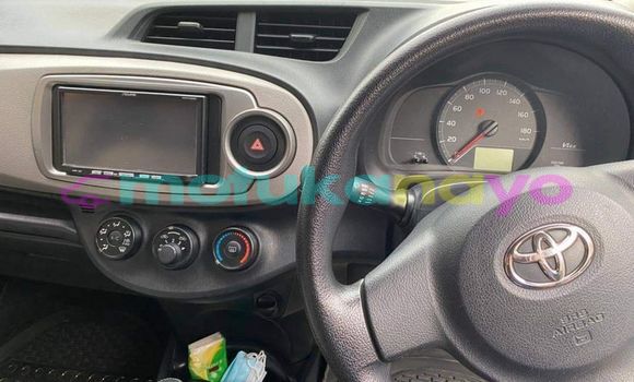 Acheter Occasion Voiture Toyota Vitz Gris à Kinshasa, Kinshasa Acheter Occasion Voiture Toyota Vitz Gris à Kinshasa, Kinshasa