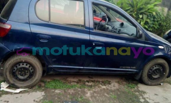Buy Used Toyota Yaris Blue Car in Kinshasa in Kinshasa Buy Used Toyota Yaris Blue Car in Kinshasa in Kinshasa