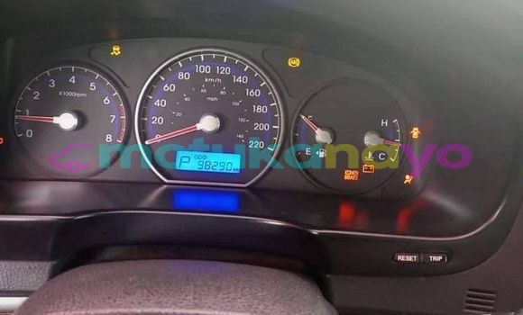 Acheter Occasion Voiture Hyundai Santa Fe Rouge à Kinshasa, Kinshasa Acheter Occasion Voiture Hyundai Santa Fe Rouge à Kinshasa, Kinshasa