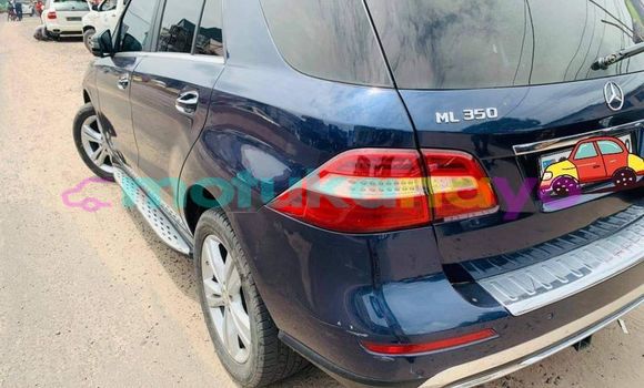 Acheter Occasion Voiture Mercedes‒Benz ML–Class Bleu à Kinshasa, Kinshasa Acheter Occasion Voiture Mercedes‒Benz ML–Class Bleu à Kinshasa, Kinshasa