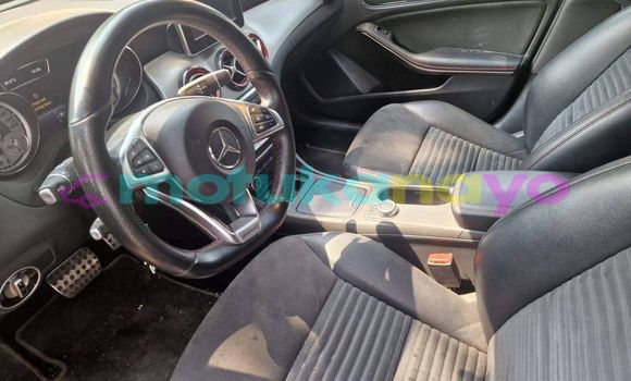 Buy Used Mercedes‒Benz CLK–Class Black Car in Kinshasa in Kinshasa Buy Used Mercedes‒Benz CLK–Class Black Car in Kinshasa in Kinshasa