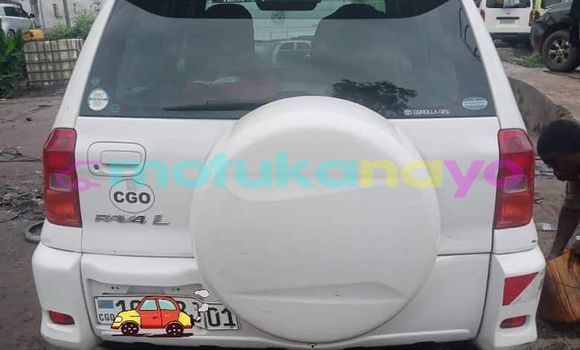Acheter Occasion Voiture Toyota RAV4 Blanc à Kinshasa, Kinshasa Acheter Occasion Voiture Toyota RAV4 Blanc à Kinshasa, Kinshasa