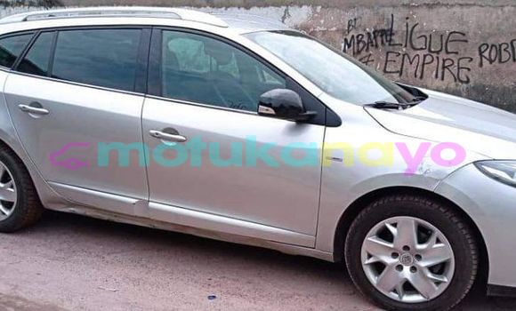 Acheter Occasion Voiture Renault Megane Gris à Kinshasa, Kinshasa Acheter Occasion Voiture Renault Megane Gris à Kinshasa, Kinshasa