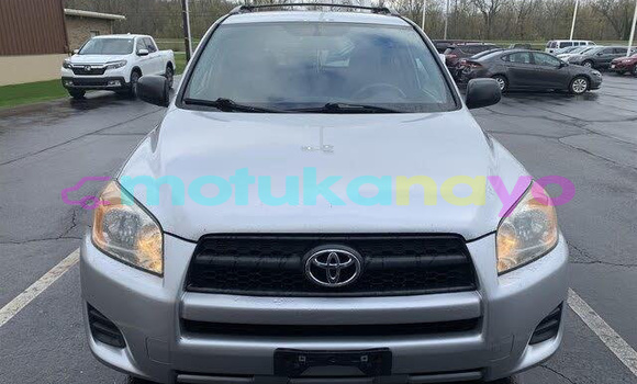Buy Import Toyota RAV 4 Silver Car in Dibaya in Kasai-Occidental Buy Import Toyota RAV 4 Silver Car in Dibaya in Kasai-Occidental