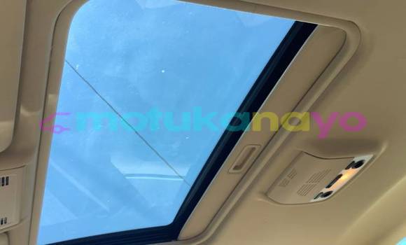 Buy Import BMW 3–Series White Car in Itoko in Haut-Congo Buy Import BMW 3–Series White Car in Itoko in Haut-Congo