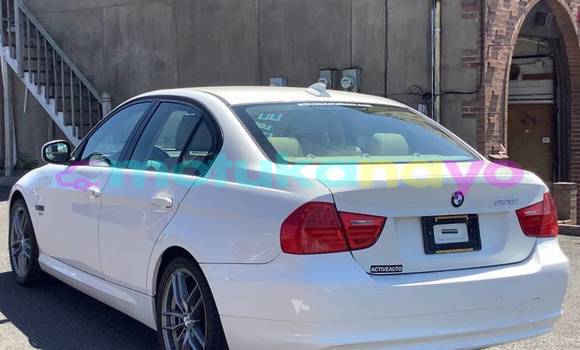 Buy Import BMW 3–Series White Car in Itoko in Haut-Congo Buy Import BMW 3–Series White Car in Itoko in Haut-Congo