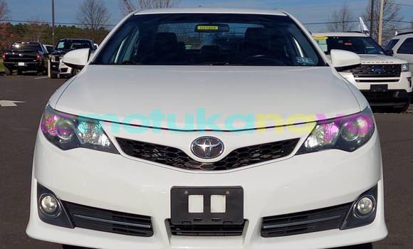 Buy Import Toyota Camry White Car in Tshilenge in Kasai-Oriental