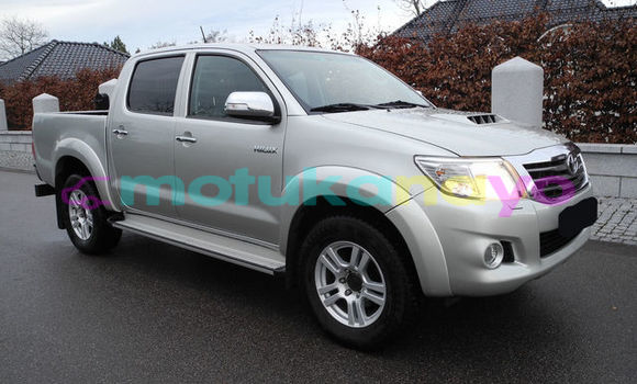 Buy Import Toyota Hilux Silver Car in Import - Dubai in Bandundu Buy Import Toyota Hilux Silver Car in Import - Dubai in Bandundu
