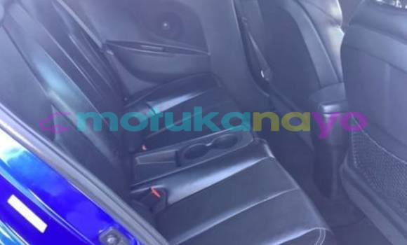 Buy Import Hyundai Veloster Blue Car in Butembo in Nord-Kivu Buy Import Hyundai Veloster Blue Car in Butembo in Nord-Kivu