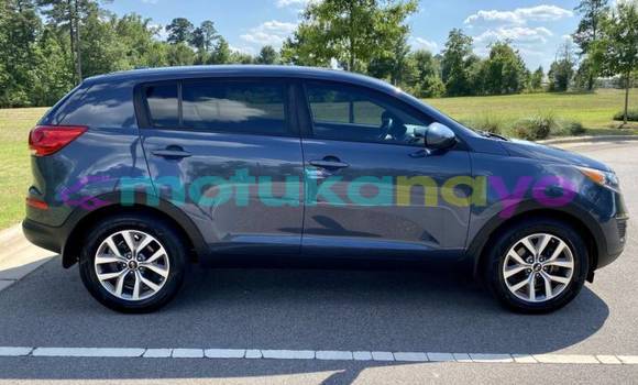 Buy Import Kia Sportage Silver Car in Kasangulu in Bas-Congo Buy Import Kia Sportage Silver Car in Kasangulu in Bas-Congo