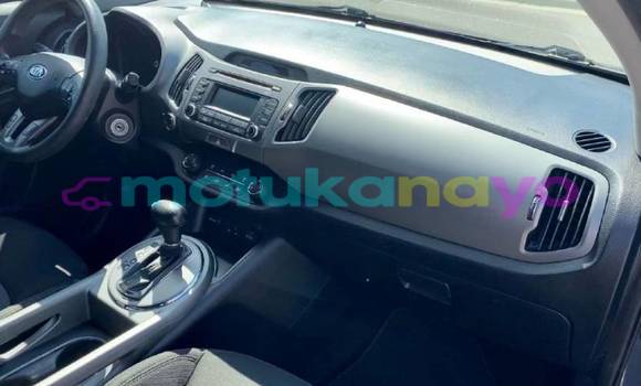 Buy Import Kia Sportage Silver Car in Kasangulu in Bas-Congo Buy Import Kia Sportage Silver Car in Kasangulu in Bas-Congo