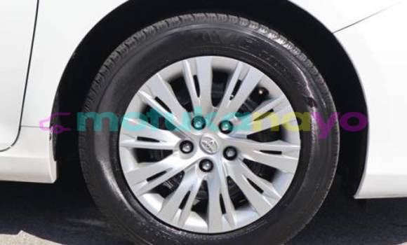 Buy Import Toyota Camry White Car in Inongo in Bandundu Buy Import Toyota Camry White Car in Inongo in Bandundu