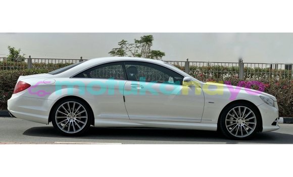Buy Import Mercedes-Benz 190 (W201) White Car in Import - Dubai in Bandundu Buy Import Mercedes-Benz 190 (W201) White Car in Import - Dubai in Bandundu