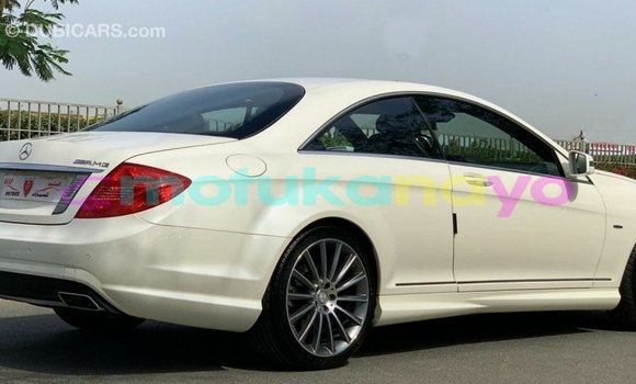 Buy Import Mercedes-Benz 190 (W201) White Car in Import - Dubai in Bandundu Buy Import Mercedes-Benz 190 (W201) White Car in Import - Dubai in Bandundu
